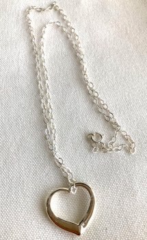 925 sterling silver heart pendant & chain necklace
