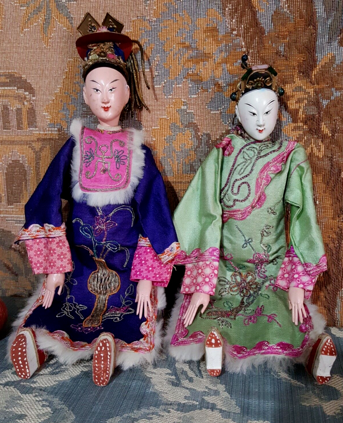 Antique store chinese dolls