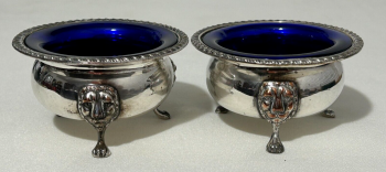 Antique silver plate Victorian Salt Pots blue glass liners lion heads paws feet