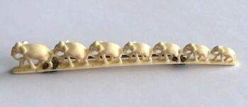 Antique carved elephant elephants brooch 9ct gold clasp