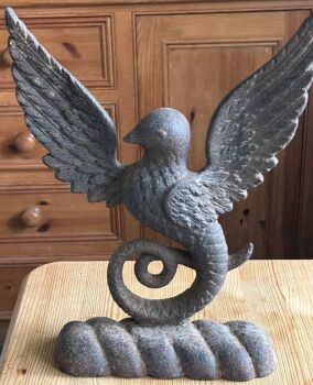 Rare Antique Victorian Georgian hummingbird doorstop armorial crest cast iron