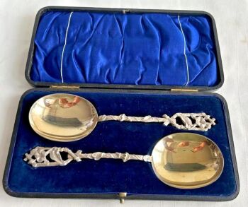 Antique sterling silver Arts & Crafts serving spoons hallmarked Sheffield 1901