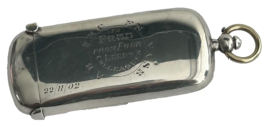 Antique Edwardian sterling silver hallmarked vesta match safe sovereign cas
