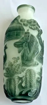 Antique Quing dynasty cameo carved cut glass Chinese snuff bottle