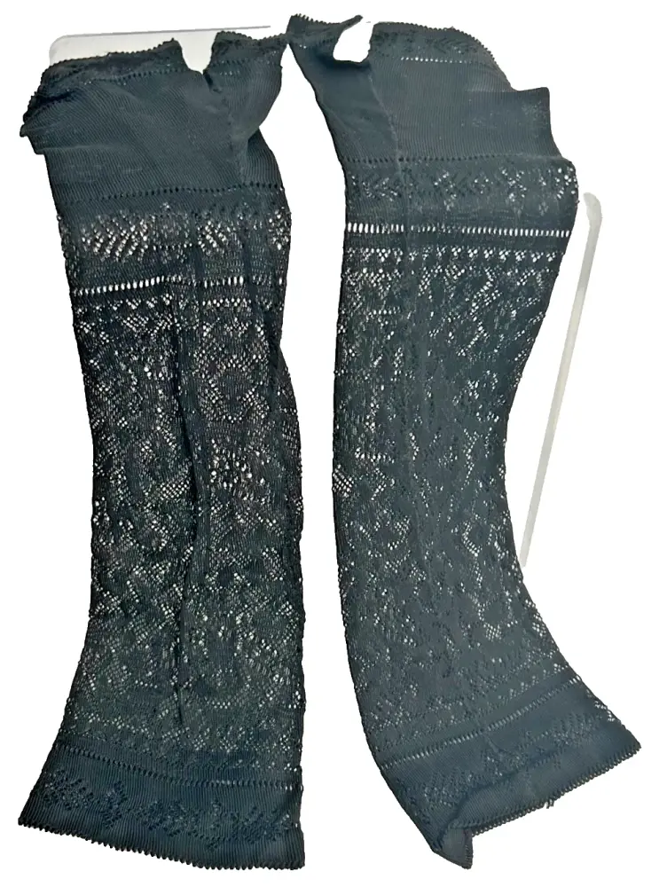 Antique early 20th Century black lace fingerless long mittens gloves