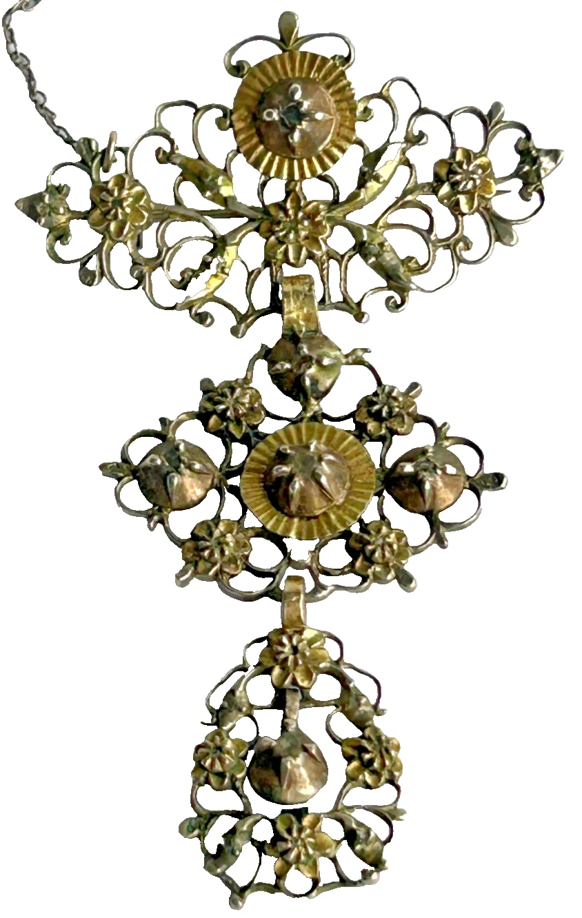 Antique rose cut Diamond Gold Silver 19th Century Portuguese necklace penda
