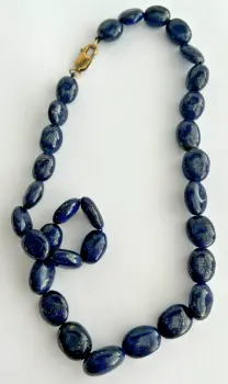 9ct gold clasp Lapis Lazuli bead necklace