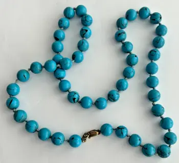 9ct gold clasp Turquoise bead necklace