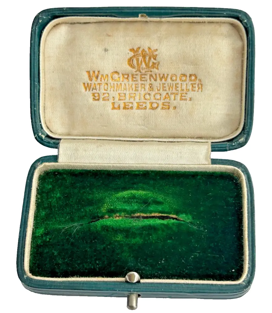 Antique jewellery brooch pin display box W Greenwood Leeds Green velvet int