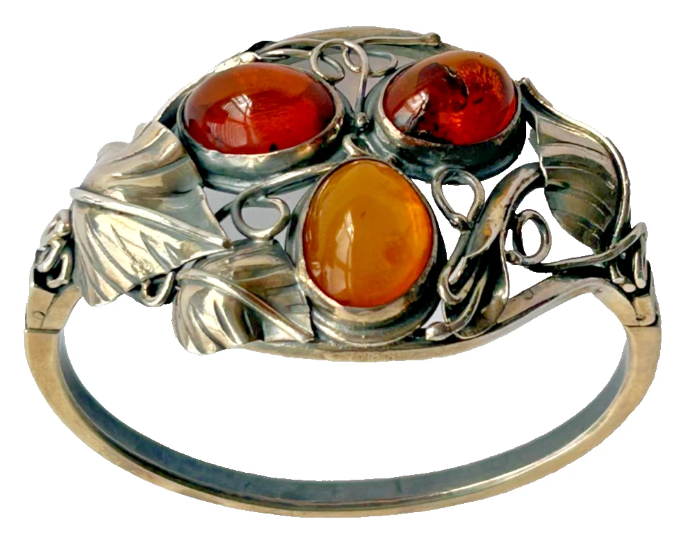 A Sterling silver Arts & Crafts Cabochon Baltic Amber bangle bracelet 925 G