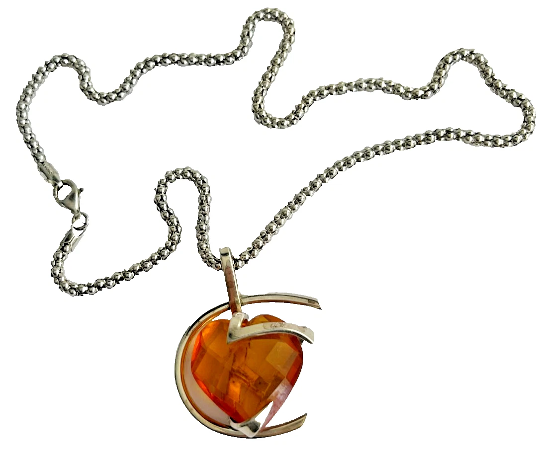 A Sterling silver large piece Baltic Amber 925 heart faceted pendant neckla