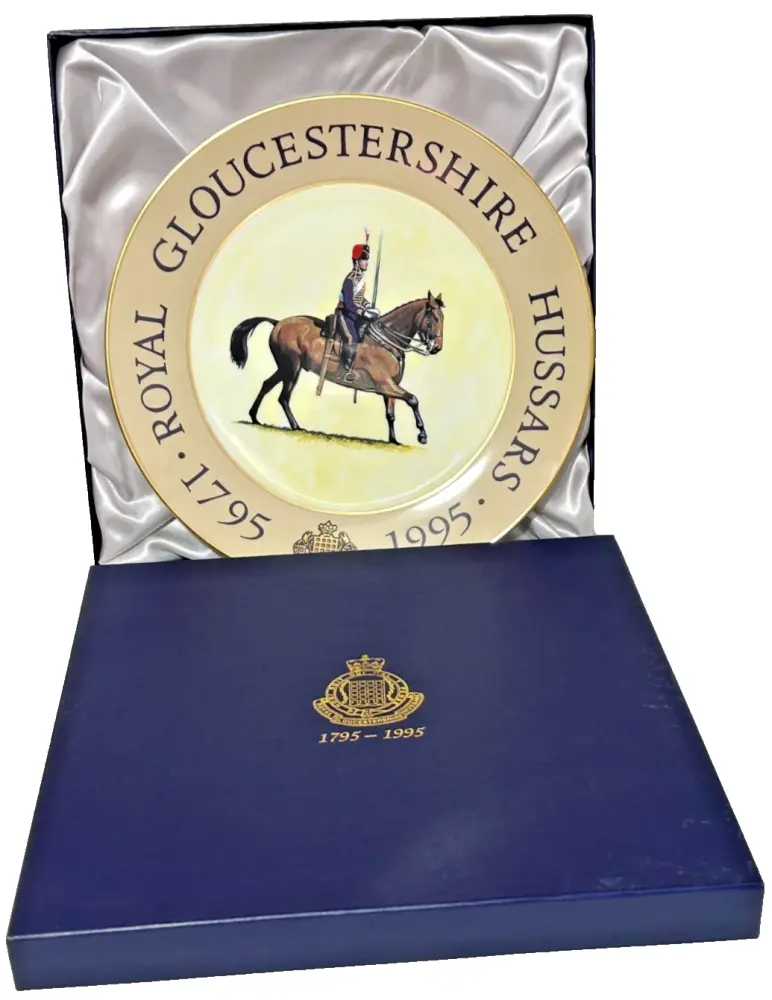 Royal Worcester Commemorative plate in box Royal Gloucester Hussars