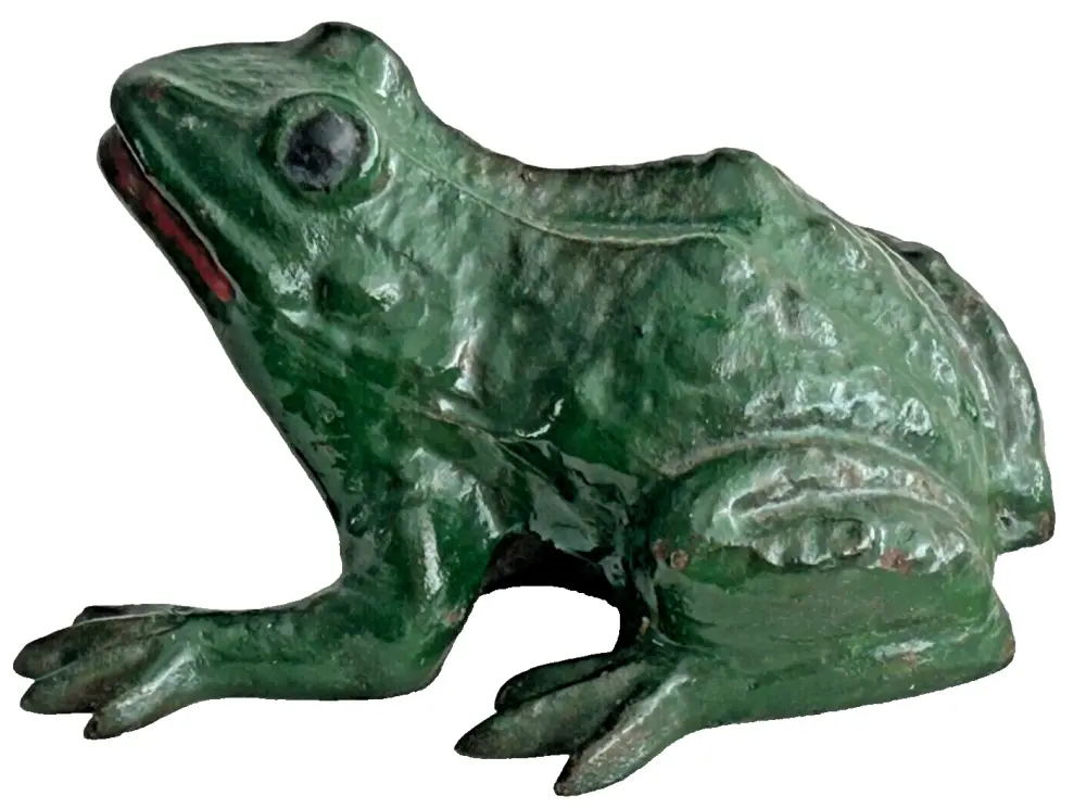 Antique painted cast iron metal frog garden ornament Beautifully modeled