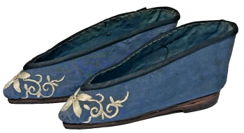 A pair of Antique tiny blue Chinese Embroidered silk bound foot feet lotus shoes flowers