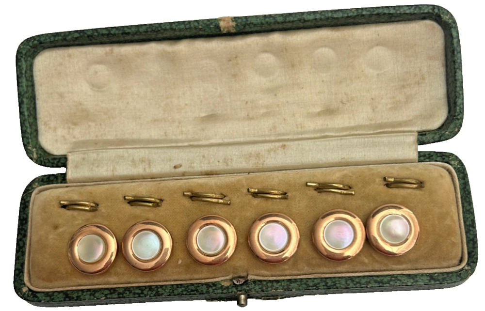 Antique set of Mother of Pearl 15ct gold cased rims buttons boxed