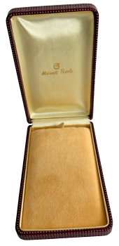 Vintage jewellery display box bracelet or necklace Mikimoto Pearls