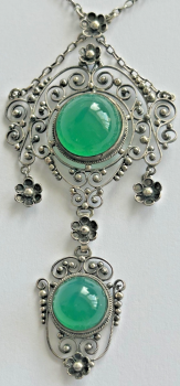 A Art Deco vintage sterling silver pendent delicate chain Peruzzi necklace