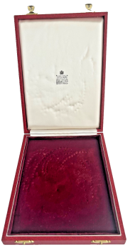 Vintage Garrard red necklace jewellery display box jeweller Queen Elizabeth II