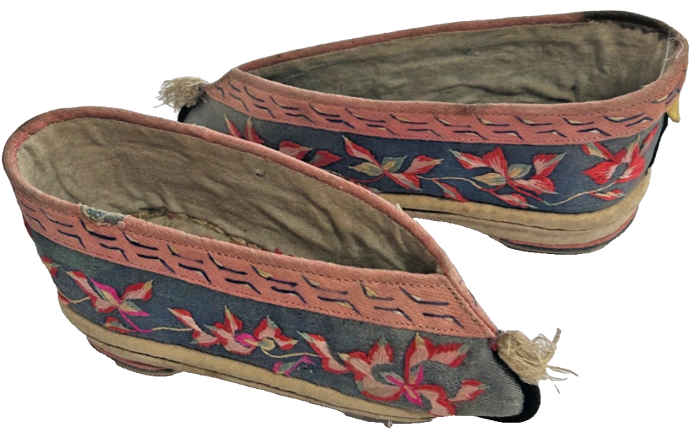 A Antique pair of Chinese Embroidered bound foot feet lotus shoes Qing dyna