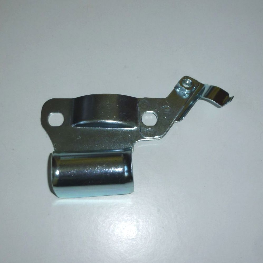 BRACKET / COVER, BRAKE HOSE, RIGHT HAND - GT750 (PATTERN)