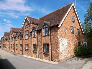 Petersfield Hampshire Inventory Clerk Property Report