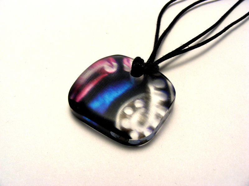 6mm Pdt Stained Glass (Pinky) on Cord 1