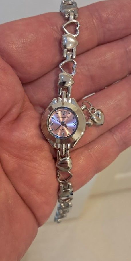 Lovely Silver Watch With Hearts Strap