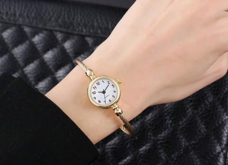 GoldWatch02