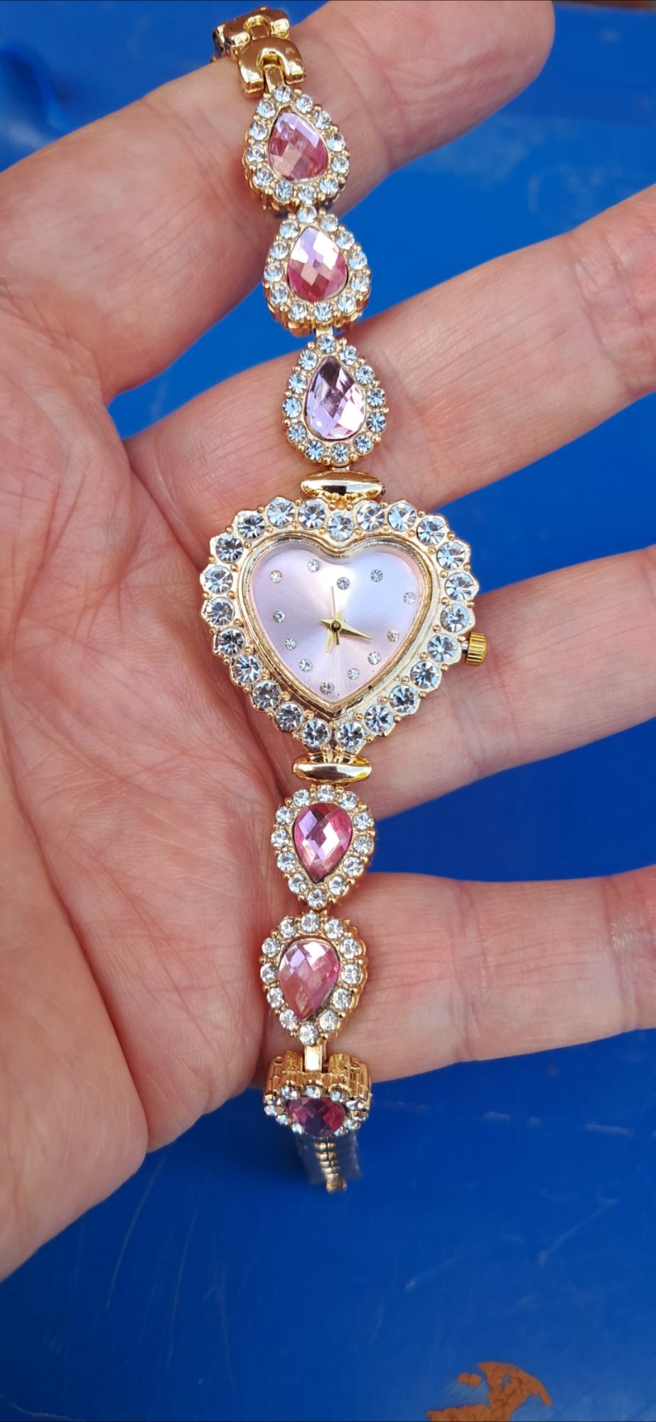 Gold Vintage Style HEART Watch