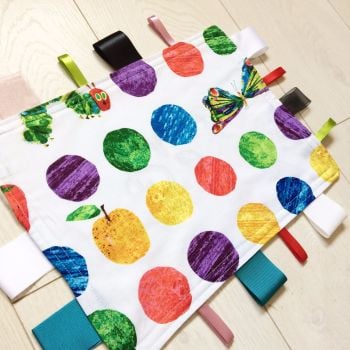 The very hungry caterpillar Taggy Blankets large spot 