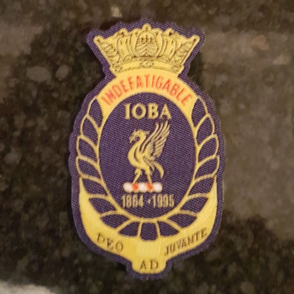 Cloth Badge to sew on Indefatigable Old Boys Association collected from reu