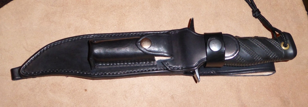 SHEATH WITH POUCH