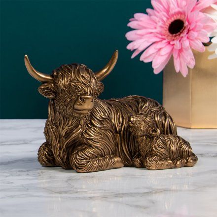 Bronze Highland cattle