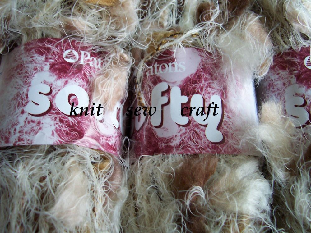 Patons Softy Chunky Knitting Wool - Fleece