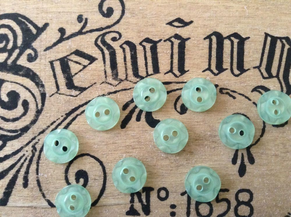 Green Flower Buttons, Set of 10 x 11mm