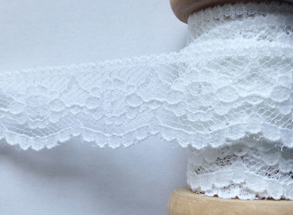 scalloped white lace trim 38mm sewing ribbon Dovecraft DC823701