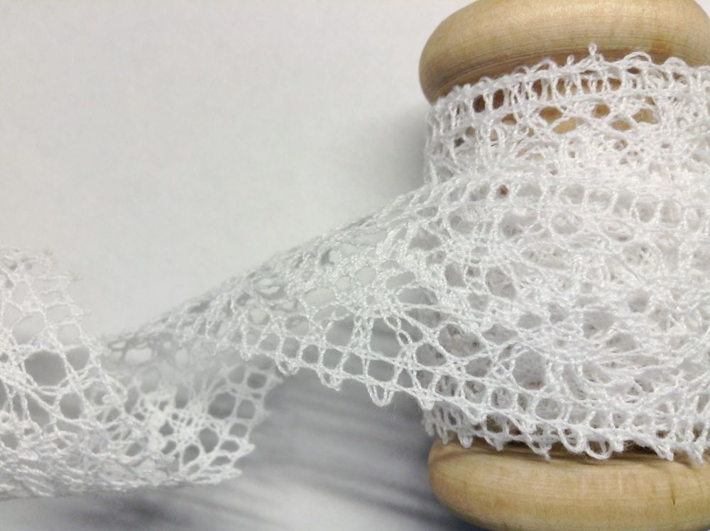 White Crochet Lace Ribbon Sewing Trim Sold Per Metre