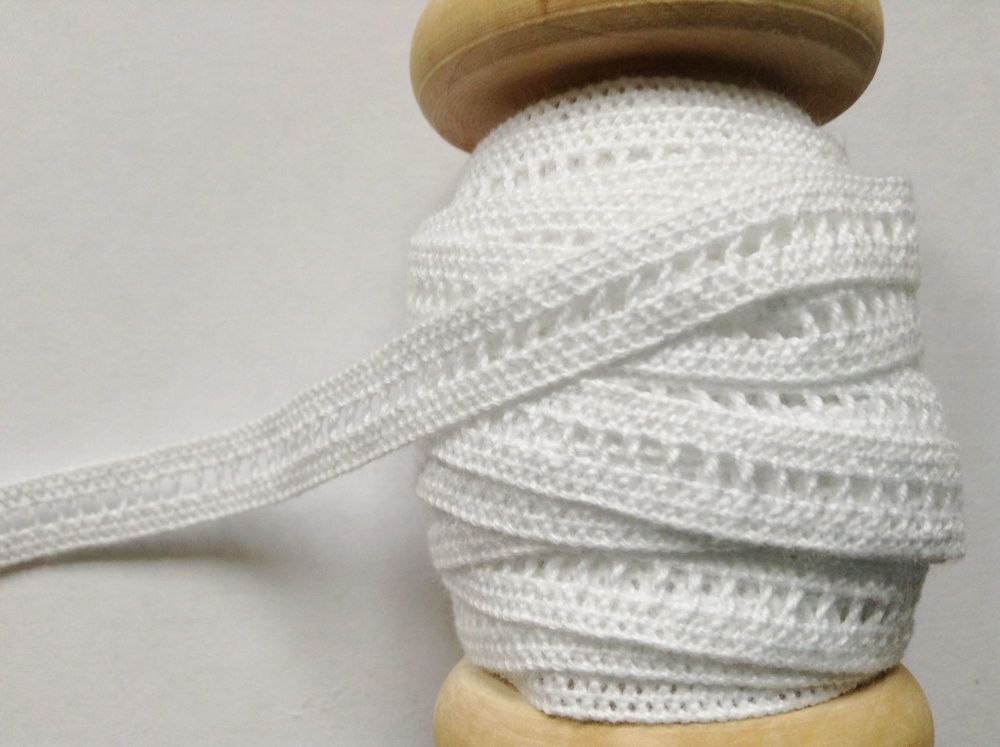 White Cotton Lace 9mm Wide Patterned Trim
