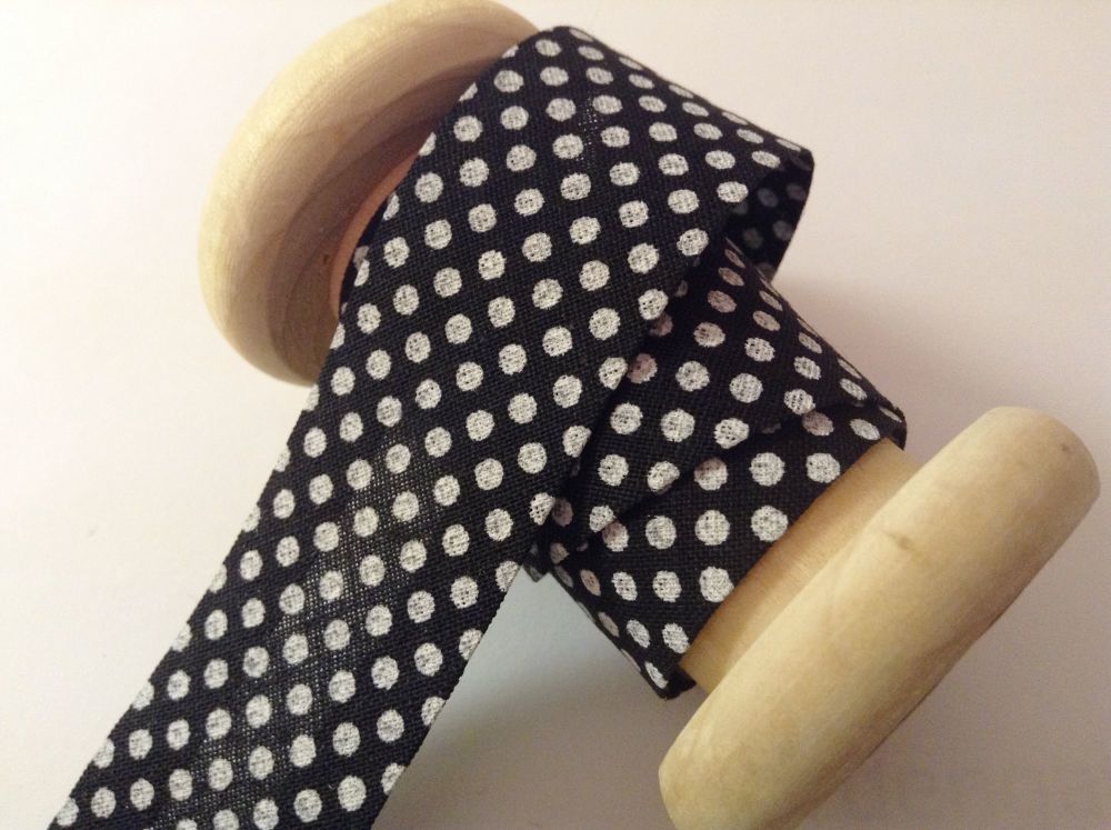 25mm wide bias binding with polka dots pattern 883-4794