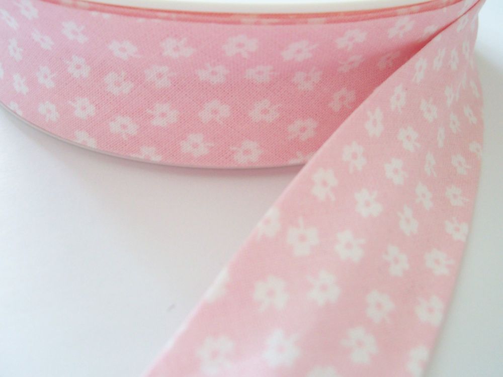 25mm wide baby pink bias binding with white flowers 883-9774