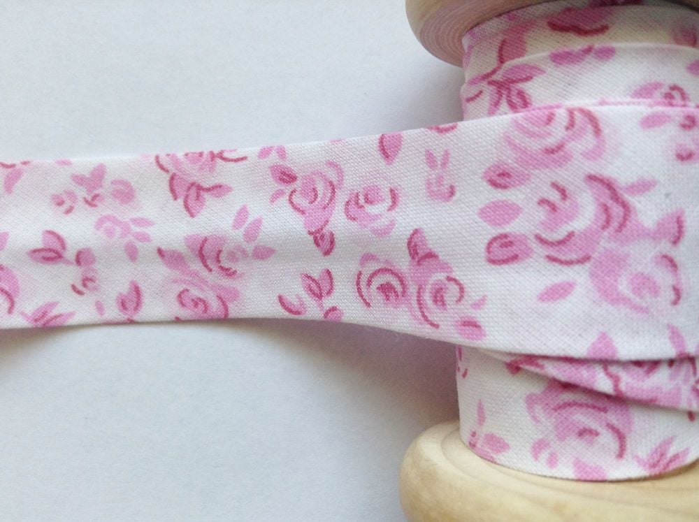 25mm wide bias binding with pink flower pattern 3547