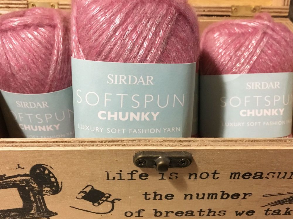 Sirdar Softspun Chunky Knitting Wool - Pink