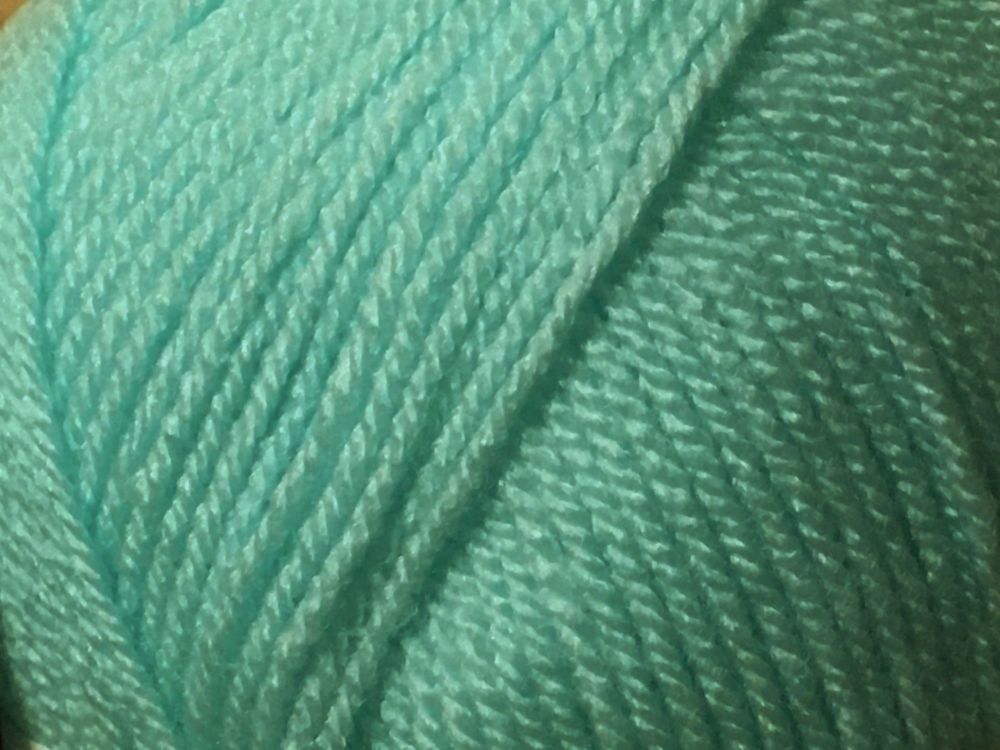 Robin Aran Knitting Yarn 400g Ball - Water Green