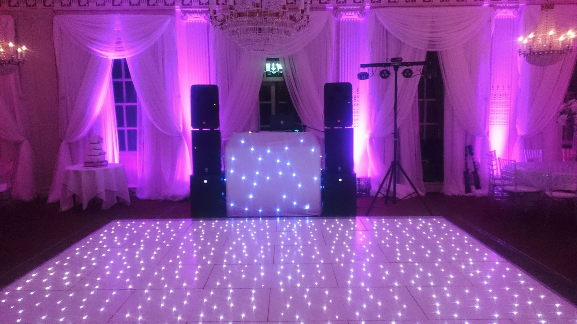 show with white sparkly floor