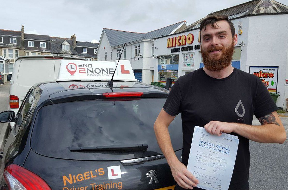 The Best Driving School in Newquay