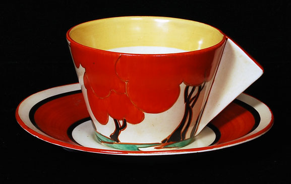 RED AUTUMN CONICAL CUP & SAUCER