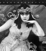 Theda-bara-cleopatra_detail