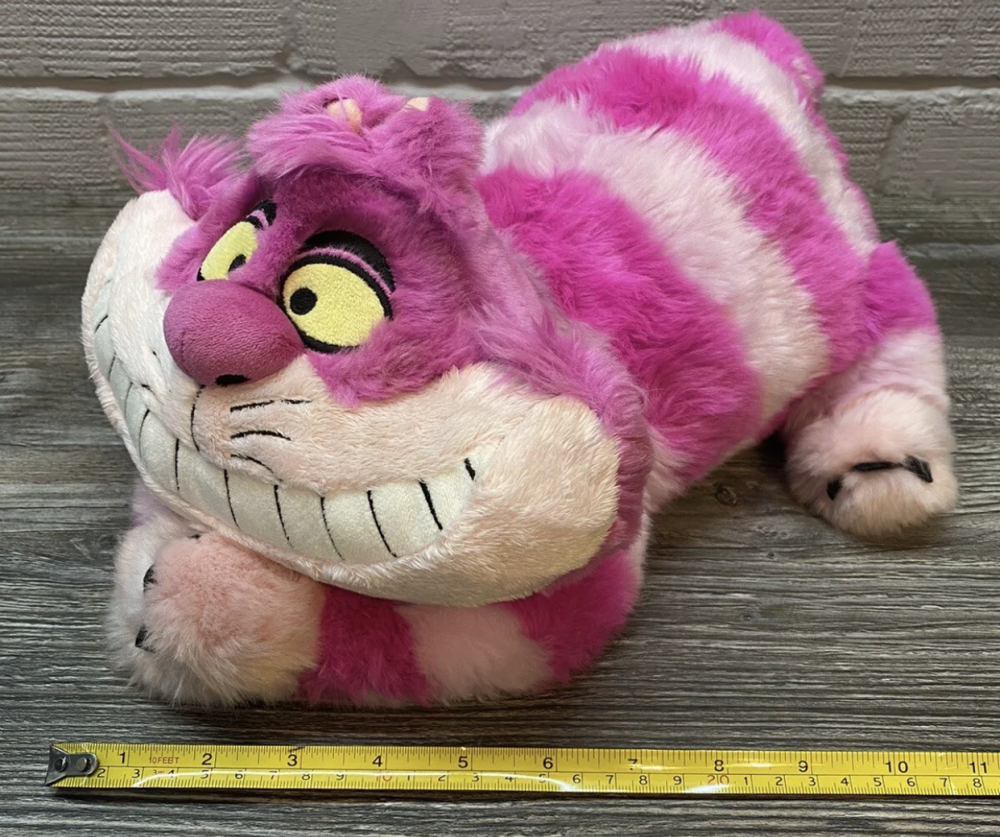cheshire cat prop 11 inches long sitting approx