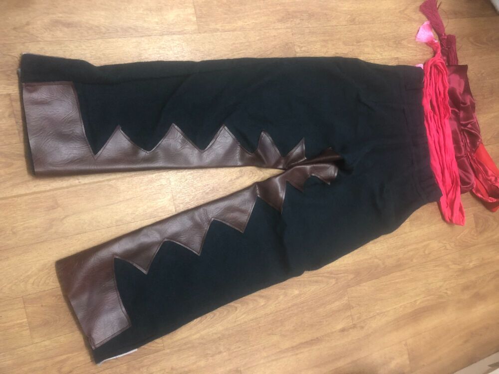 Sharpe officer trousers and belt