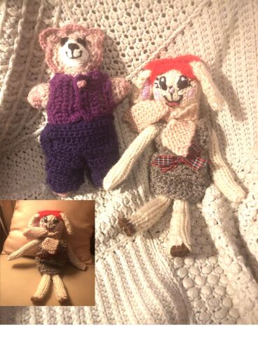 Molly Bunny toy knitting pattern